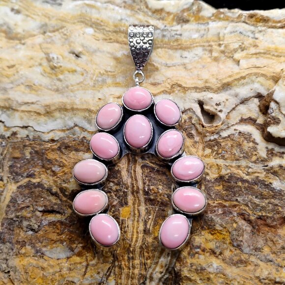 Southwest Pink Conch Shell Sterling Silver Naja Horseshoe Pendant Statement - Picture 1 of 6